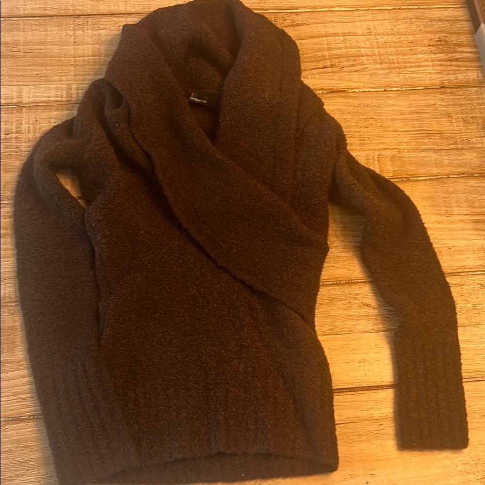 Moda cowl neck sweater